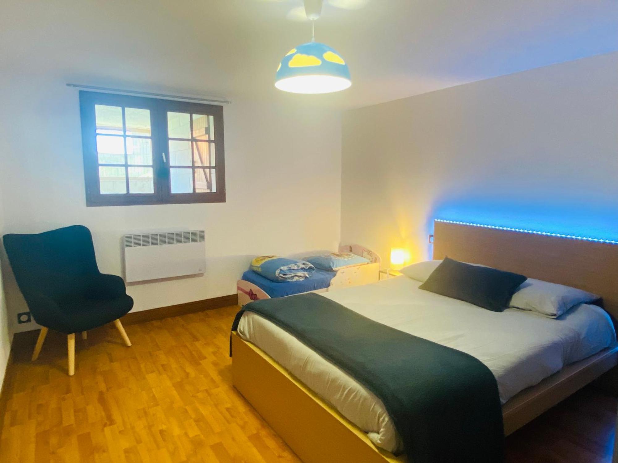 Spacieux Appartement 110M2 Avec Terrasse Privative Beauregard-Vendon Zewnętrze zdjęcie